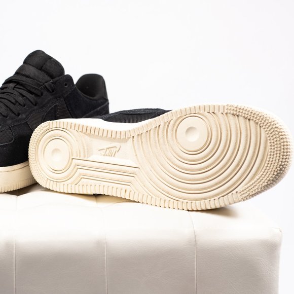 Like new! Suede Air Force Ones - Picture 7 of 8